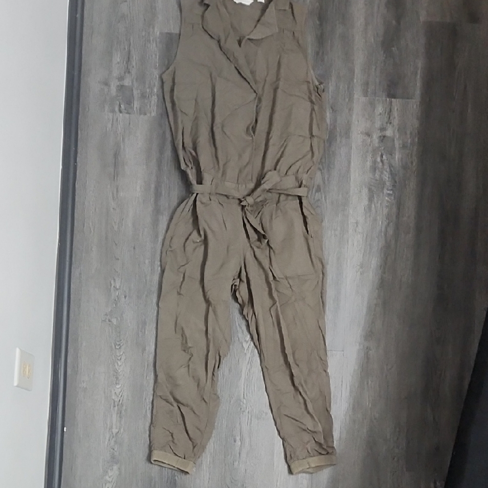 New York & Company Army Green Sleeveless Jumpsuit